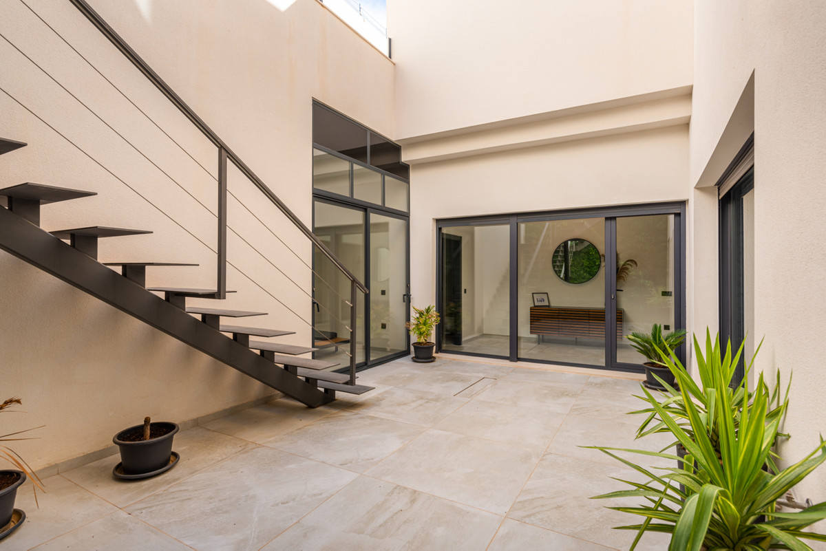 5 Bed Townhouse for sale in Ciudad Quesada Costa Blanca, Alicante, Spain