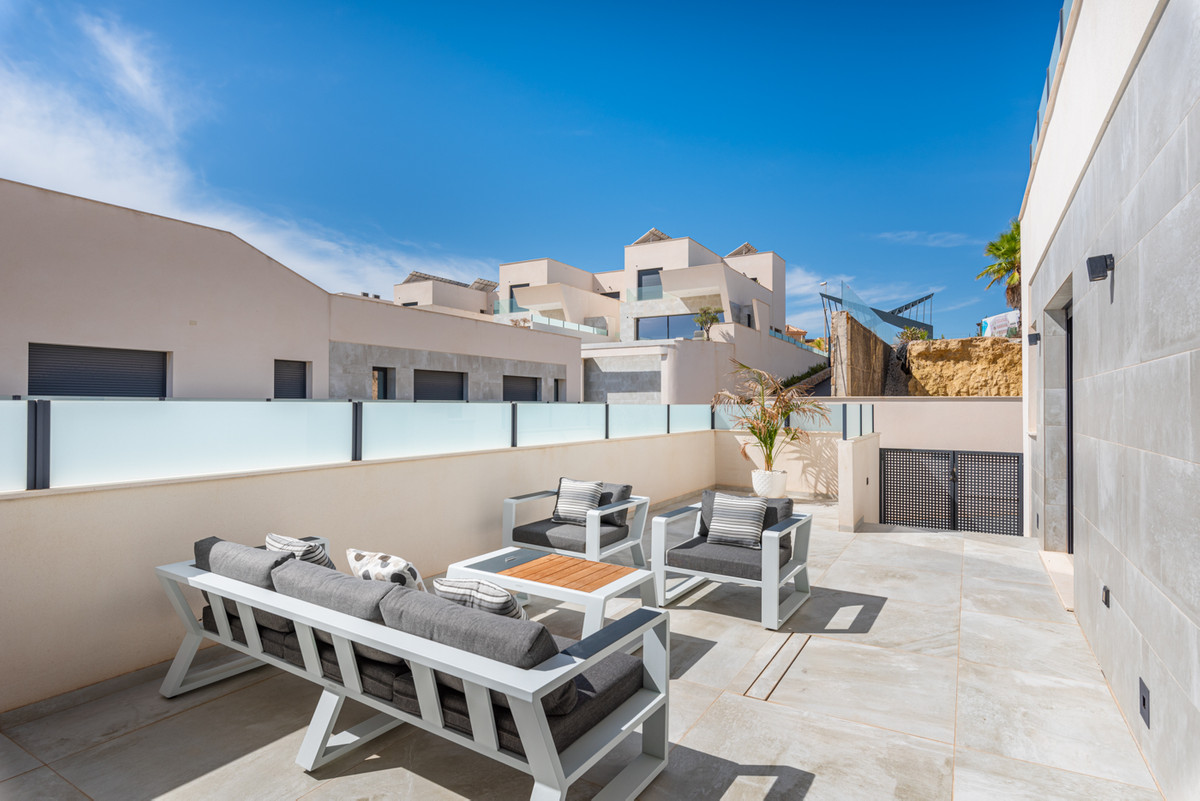 5 Bed Townhouse for sale in Ciudad Quesada Costa Blanca, Alicante, Spain