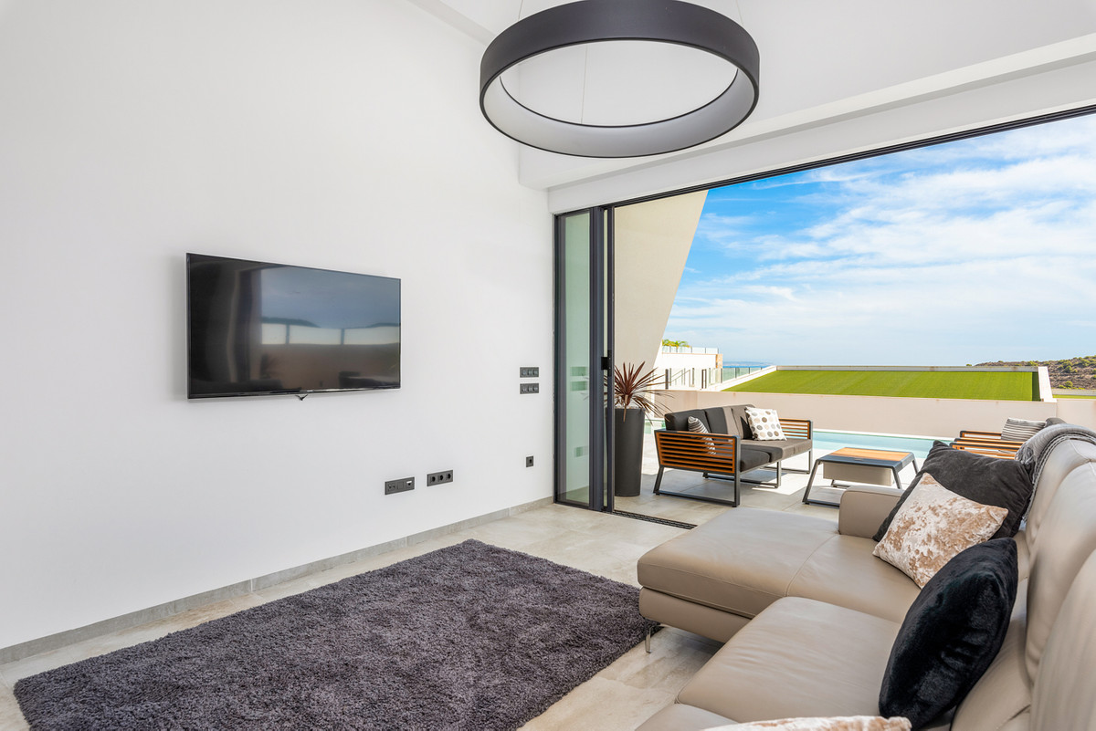 5 Bed Townhouse for sale in Ciudad Quesada Costa Blanca, Alicante, Spain