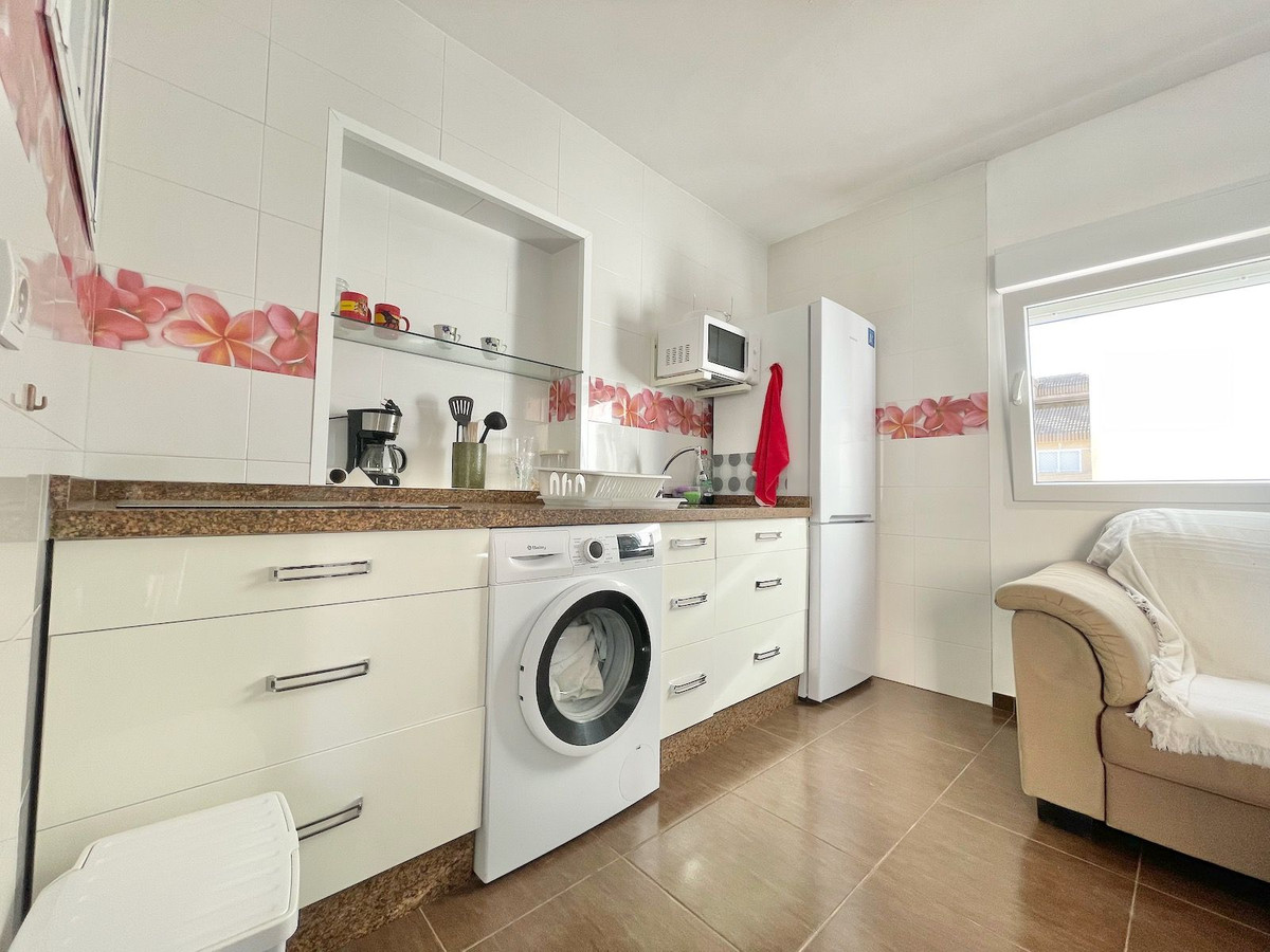 5 Bed Townhouse for sale in Fuengirola Costa Del Sol, Málaga, Spain