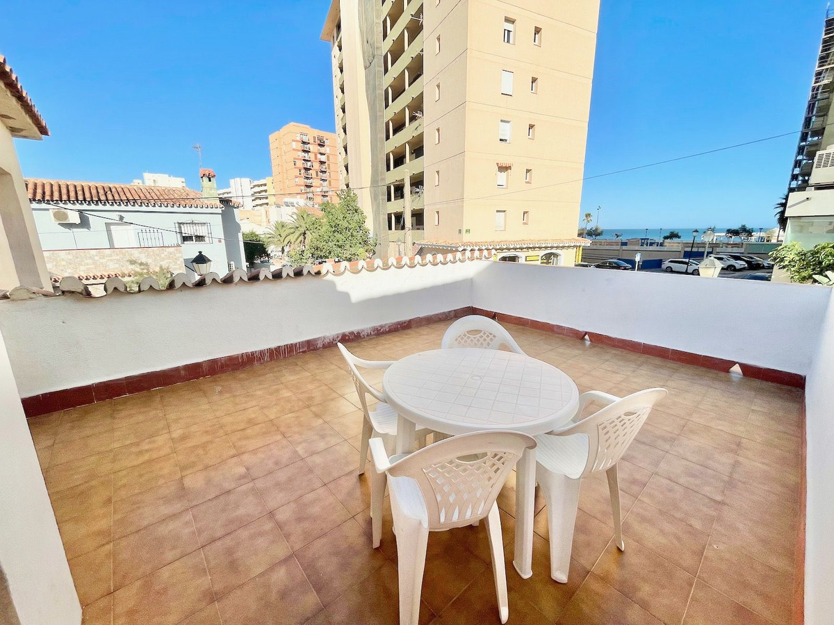 5 Bed Townhouse for sale in Fuengirola Costa Del Sol, Málaga, Spain