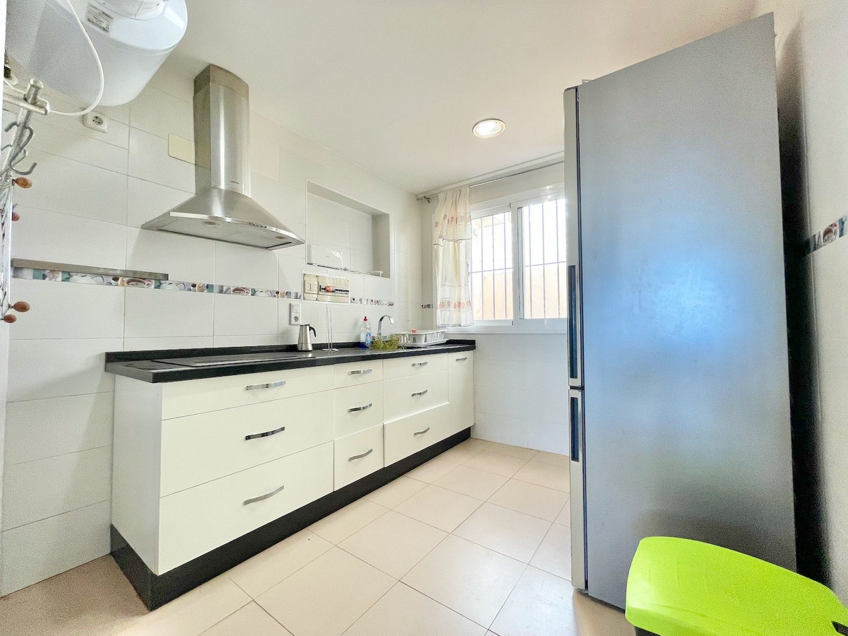 5 Bed Townhouse for sale in Fuengirola Costa Del Sol, Málaga, Spain