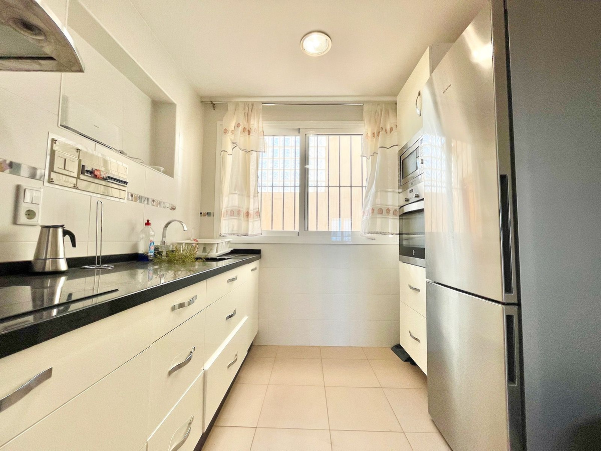5 Bed Townhouse for sale in Fuengirola Costa Del Sol, Málaga, Spain