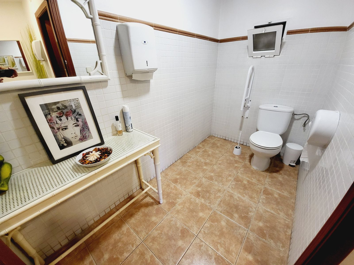 Commercial unit for sale in El Faro Costa Del Sol, Málaga, Spain