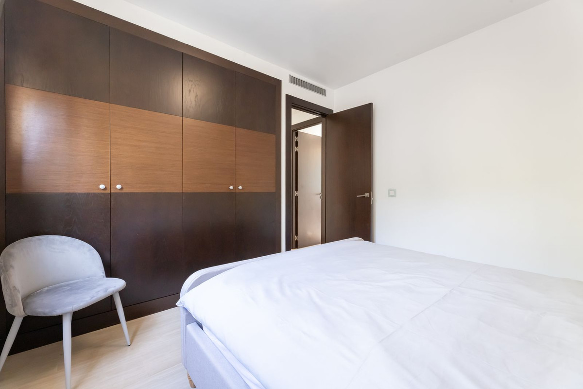 2 Bed Apartment for sale in Benahavís Costa Del Sol, Málaga, Spain