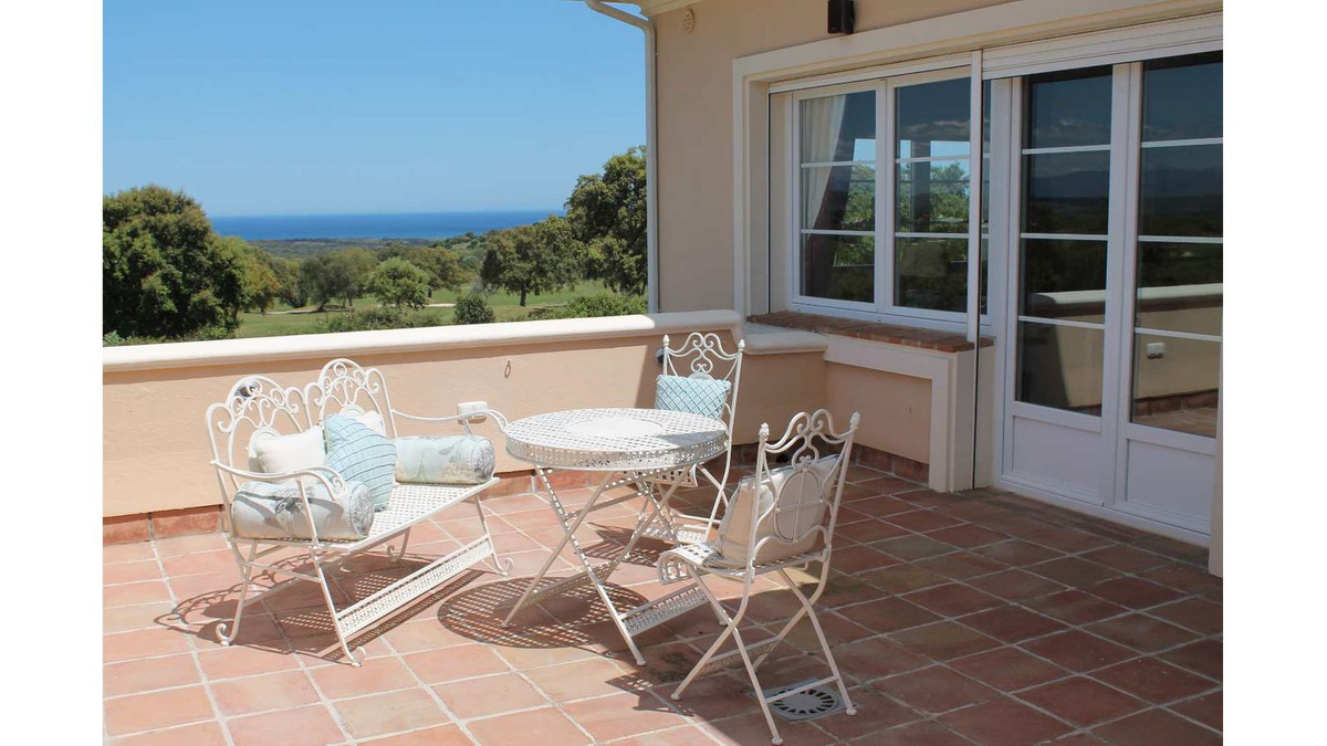Se vende Villa - Chalet de 7 dormitorios en Costa Del Sol, Cadiz, España