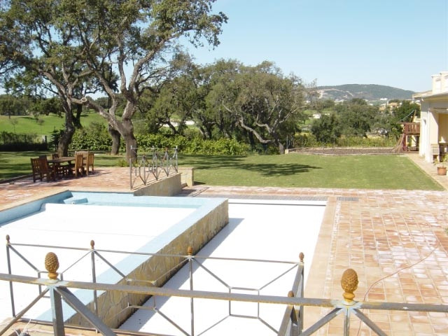 Se vende Villa - Chalet de 7 dormitorios en Costa Del Sol, Cadiz, España