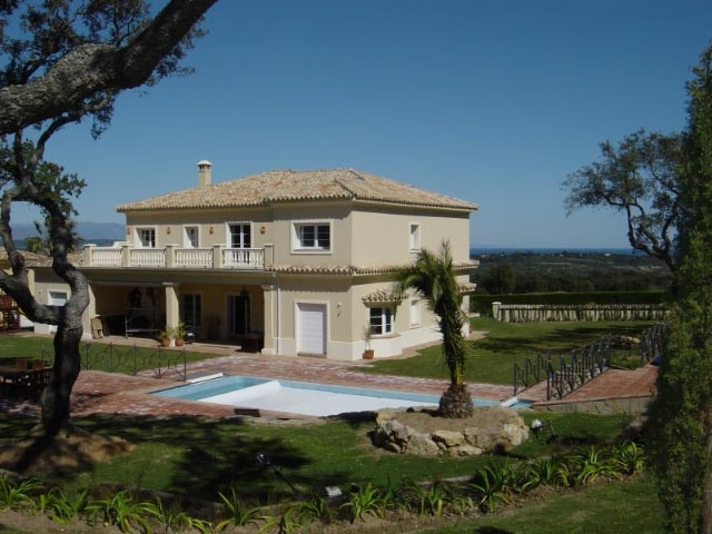 Se vende Villa - Chalet de 7 dormitorios en Costa Del Sol, Cadiz, España