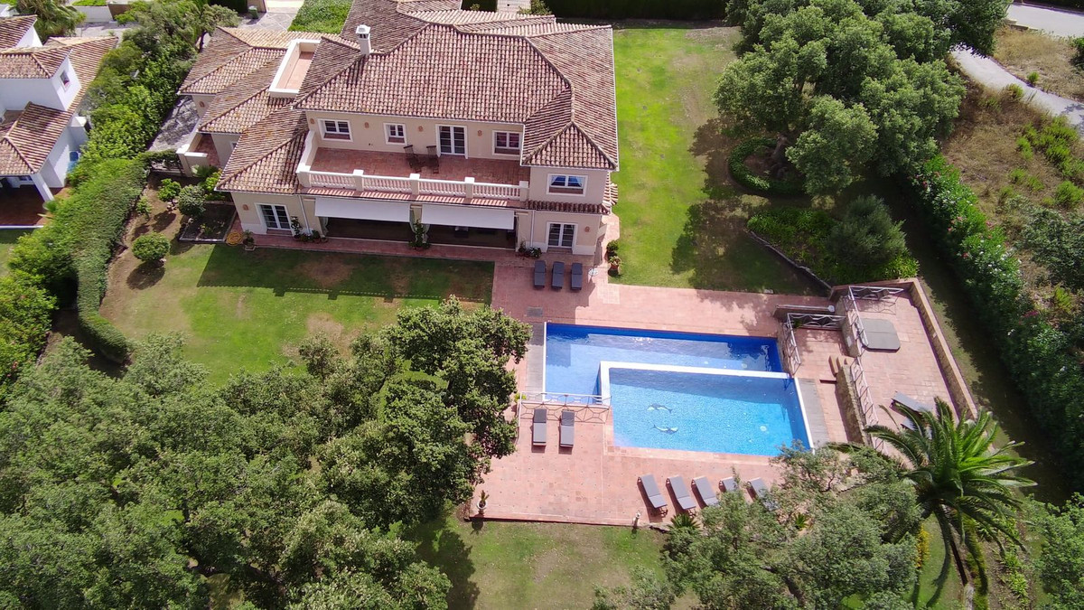 Se vende Villa - Chalet de 7 dormitorios en Costa Del Sol, Cadiz, España