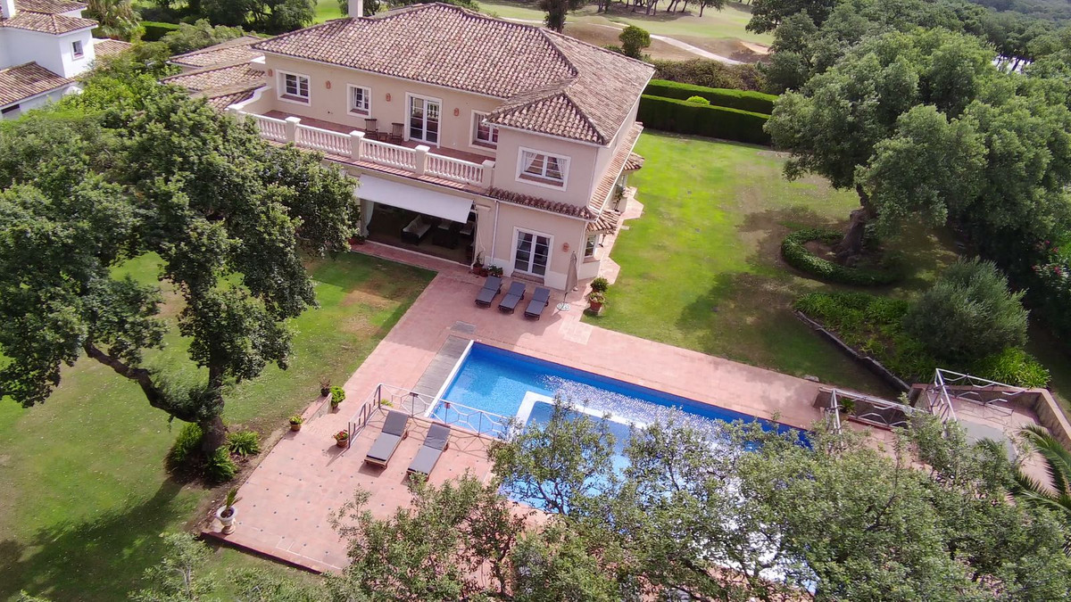 Se vende Villa - Chalet de 7 dormitorios en Costa Del Sol, Cadiz, España