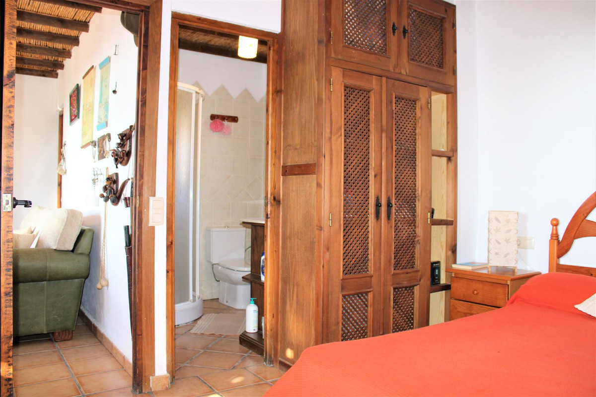 3 Bed Townhouse for sale in Frigiliana Costa Del Sol East, Málaga, Spain