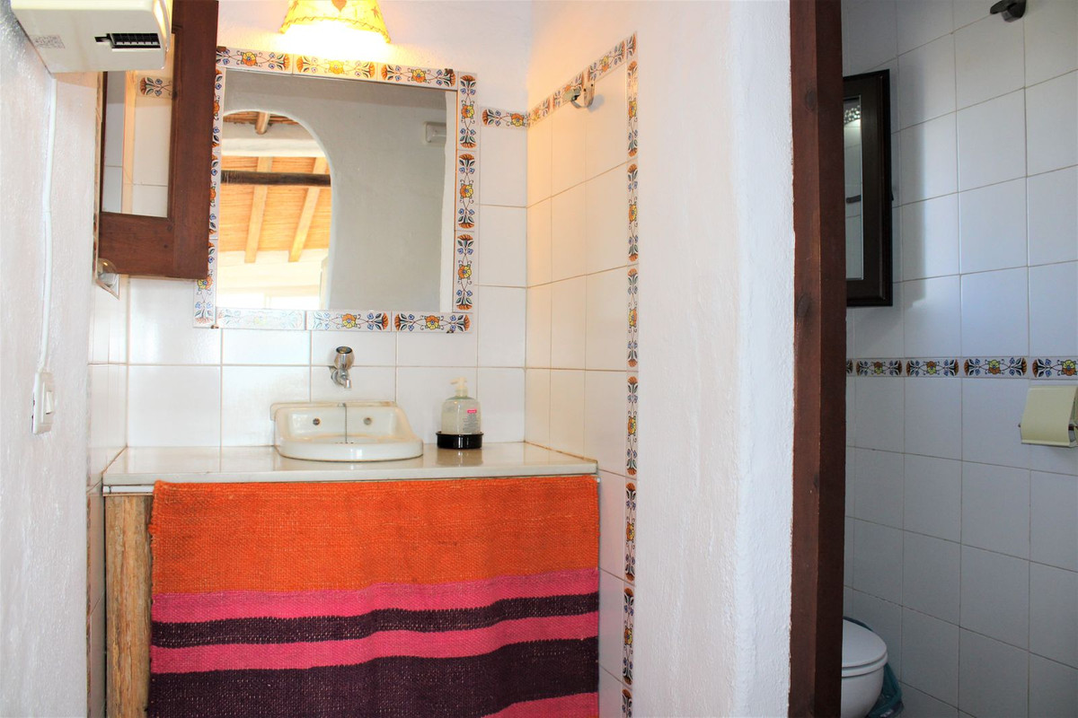 3 Bed Townhouse for sale in Frigiliana Costa Del Sol East, Málaga, Spain