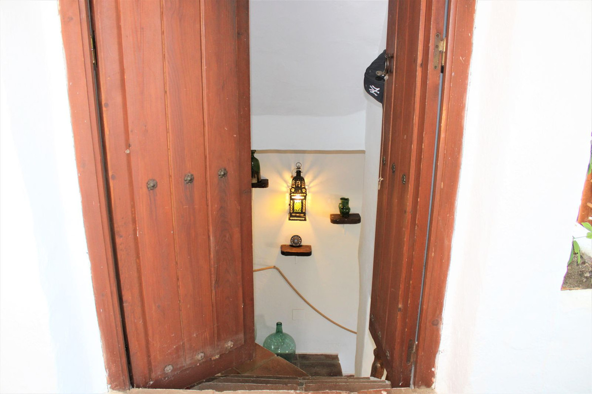 3 Bed Townhouse for sale in Frigiliana Costa Del Sol East, Málaga, Spain