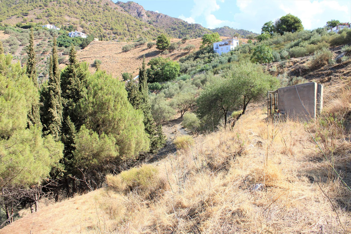 3 Bed Townhouse for sale in Frigiliana Costa Del Sol East, Málaga, Spain