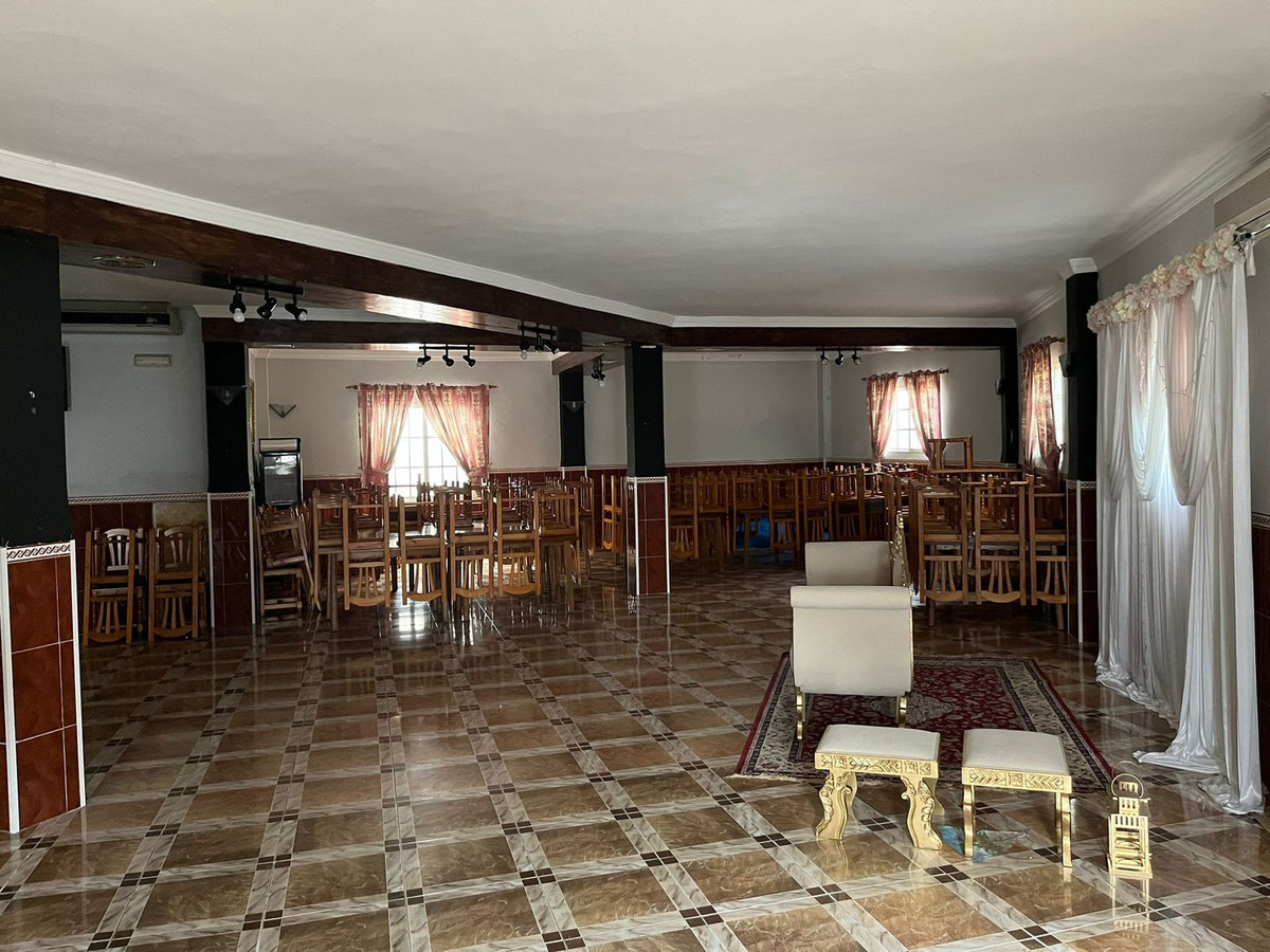 Commercial unit for sale in Coín Costa Del Sol, Málaga, Spain