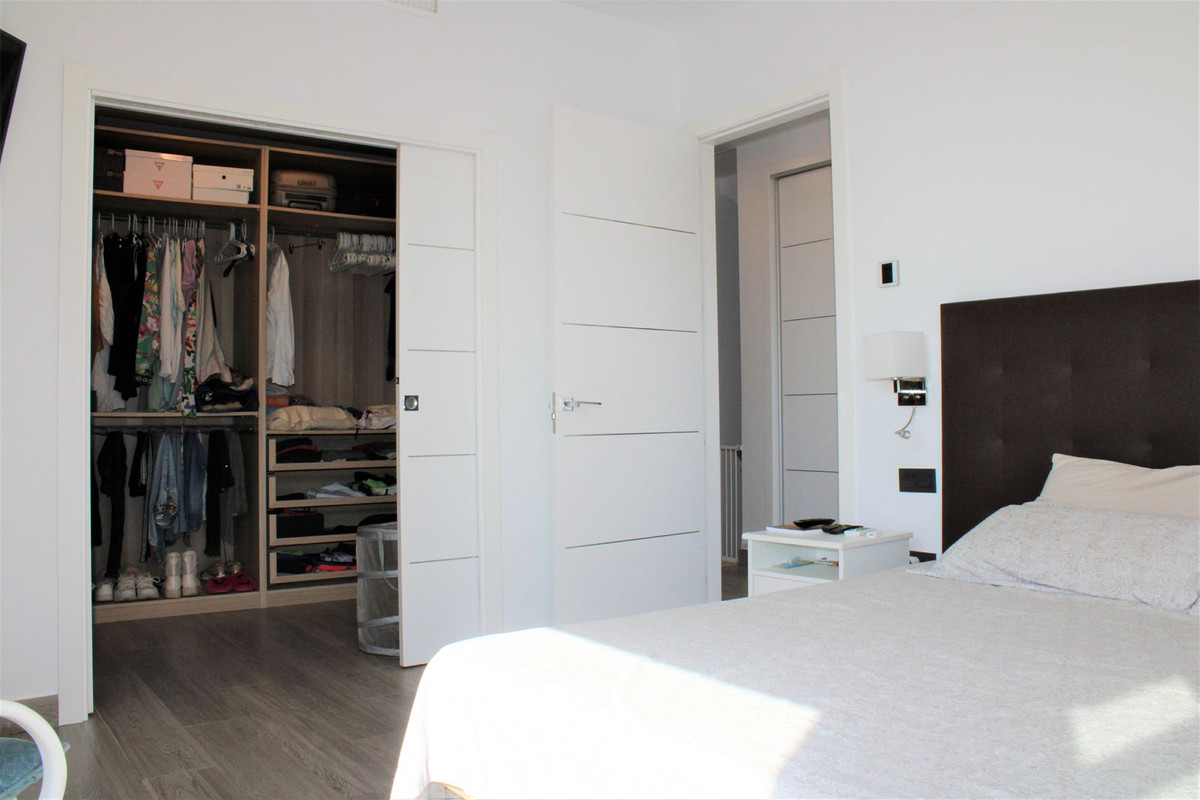 6 Bed Townhouse for sale in Nerja Costa Del Sol East, Málaga, Spain