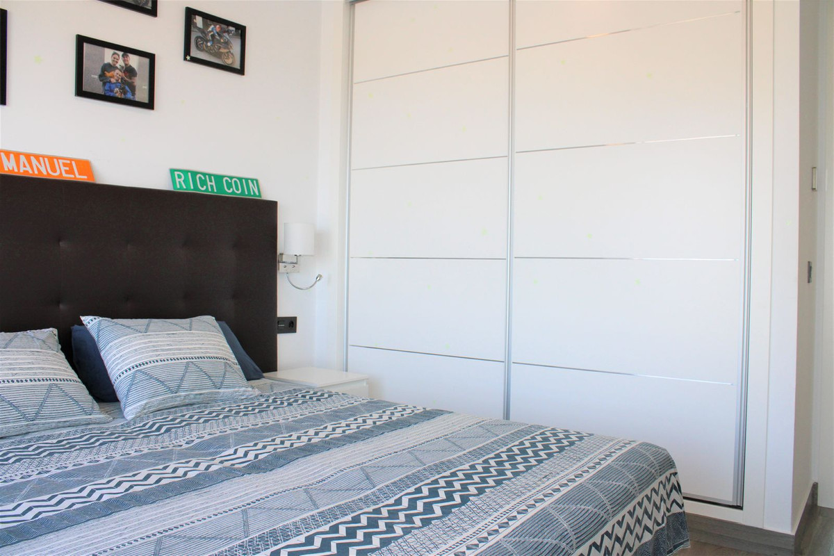 6 Bed Townhouse for sale in Nerja Costa Del Sol East, Málaga, Spain