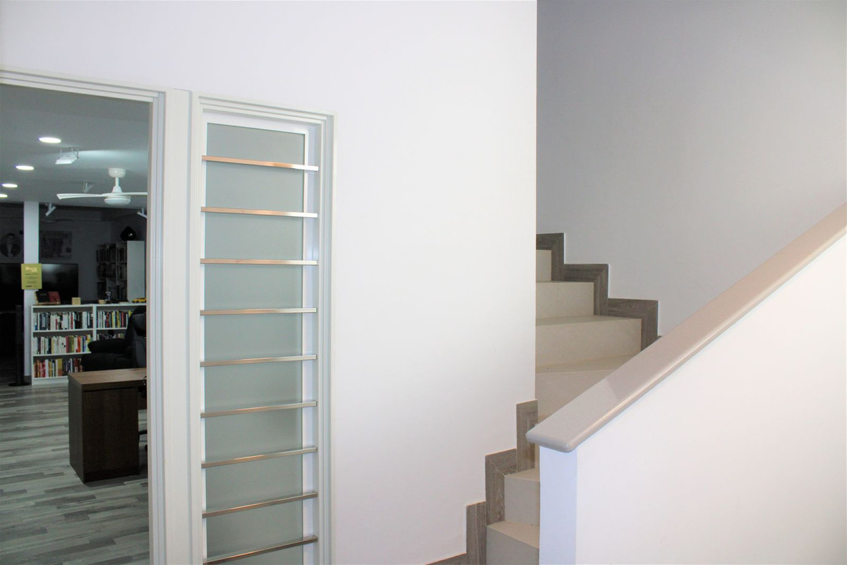6 Bed Townhouse for sale in Nerja Costa Del Sol East, Málaga, Spain