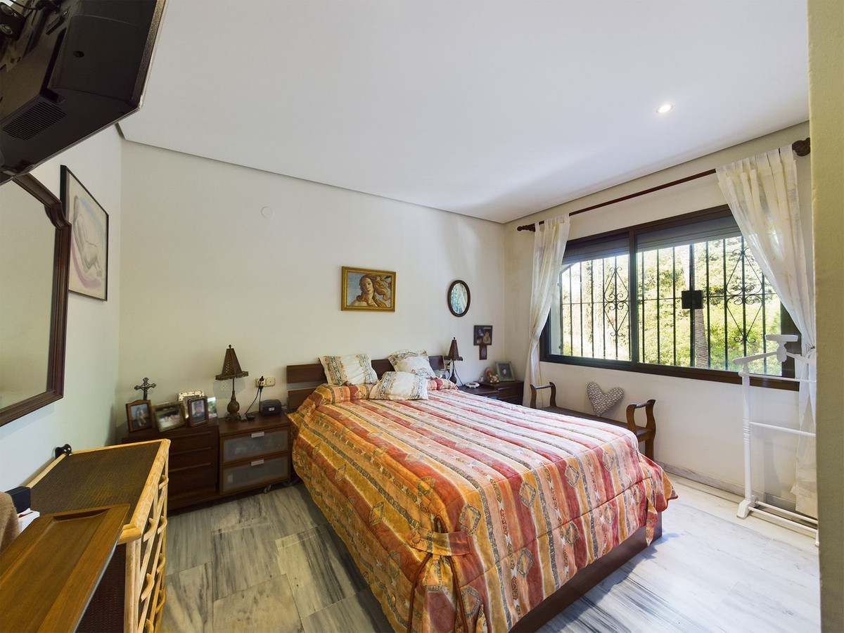3 Bed Apartment for sale in Elviria Costa Del Sol, Málaga, Spain