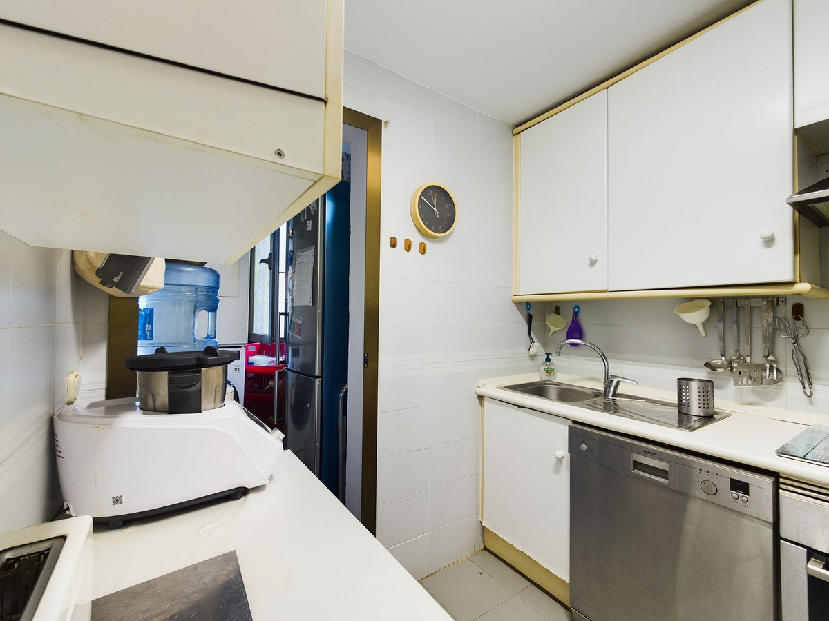 3 Bed Apartment for sale in Elviria Costa Del Sol, Málaga, Spain