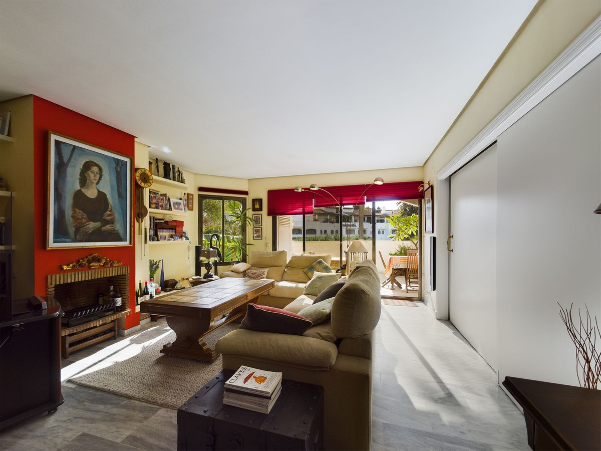 3 Bed Apartment for sale in Elviria Costa Del Sol, Málaga, Spain