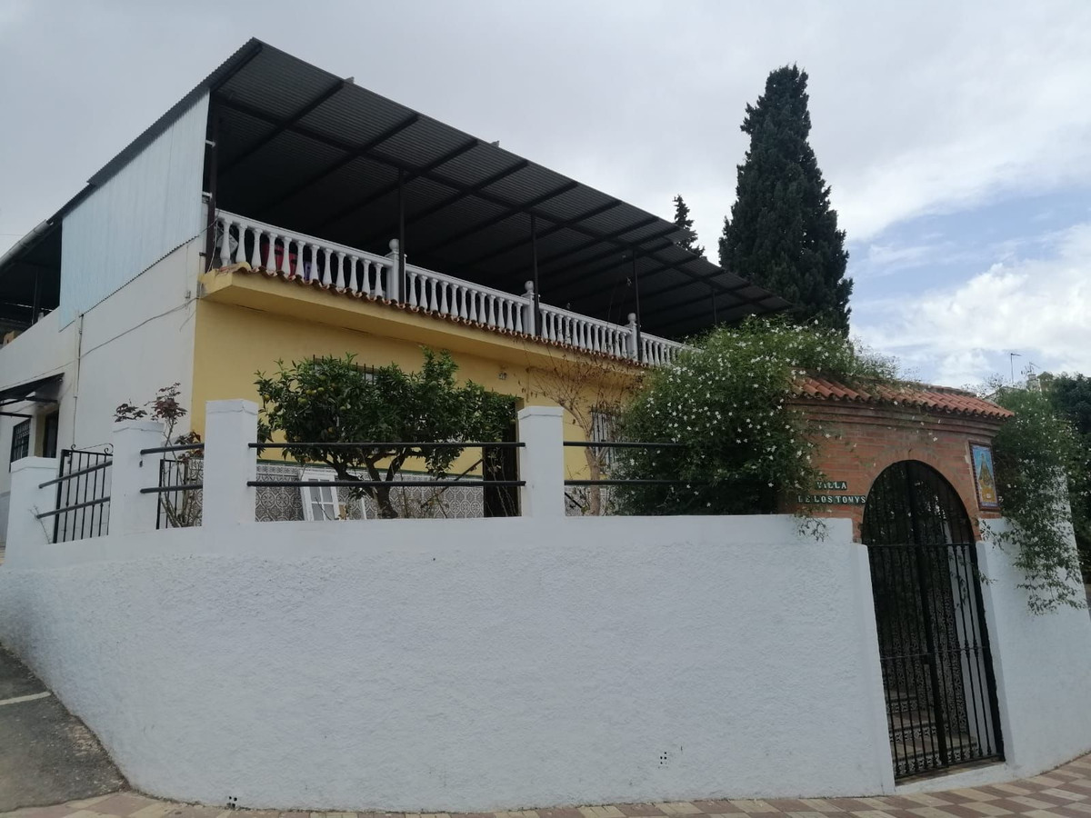 4 Bed Townhouse for sale in Cártama Costa Del Sol, Málaga, Spain