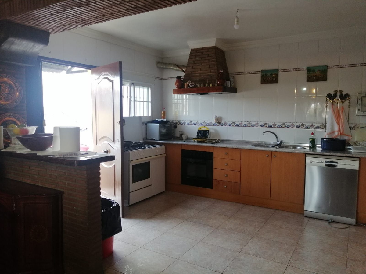 4 Bed Townhouse for sale in Cártama Costa Del Sol, Málaga, Spain
