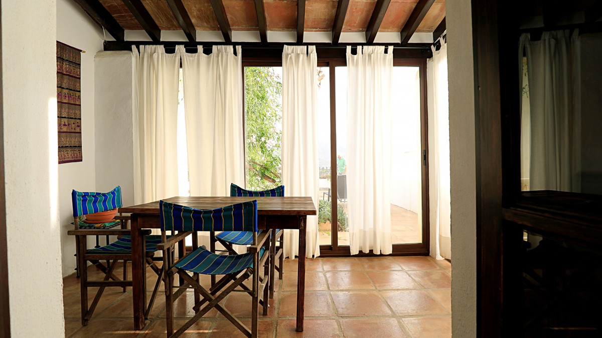 7 Bed Townhouse for sale in Torrox Costa Del Sol East, Málaga, Spain