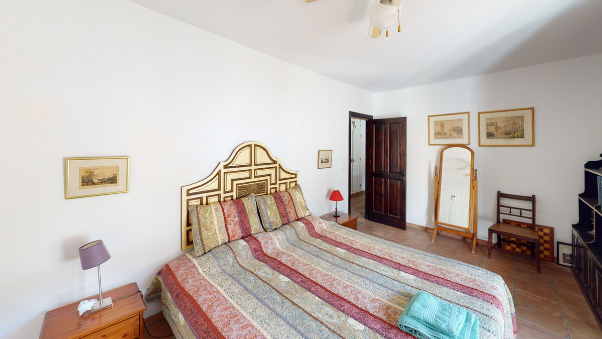 7 Bed Townhouse for sale in Torrox Costa Del Sol East, Málaga, Spain