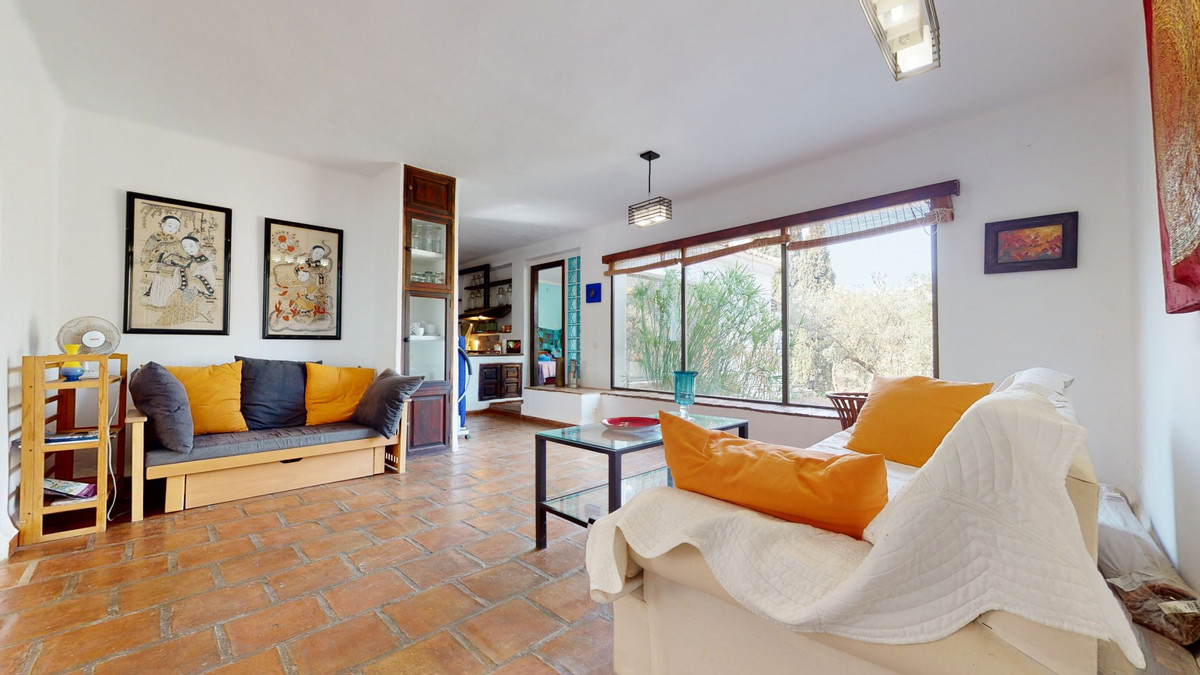 7 Bed Townhouse for sale in Torrox Costa Del Sol East, Málaga, Spain