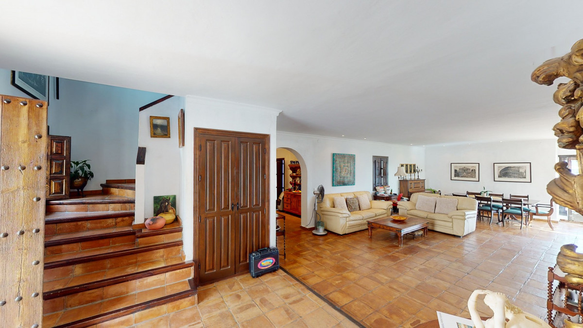 7 Bed Townhouse for sale in Torrox Costa Del Sol East, Málaga, Spain