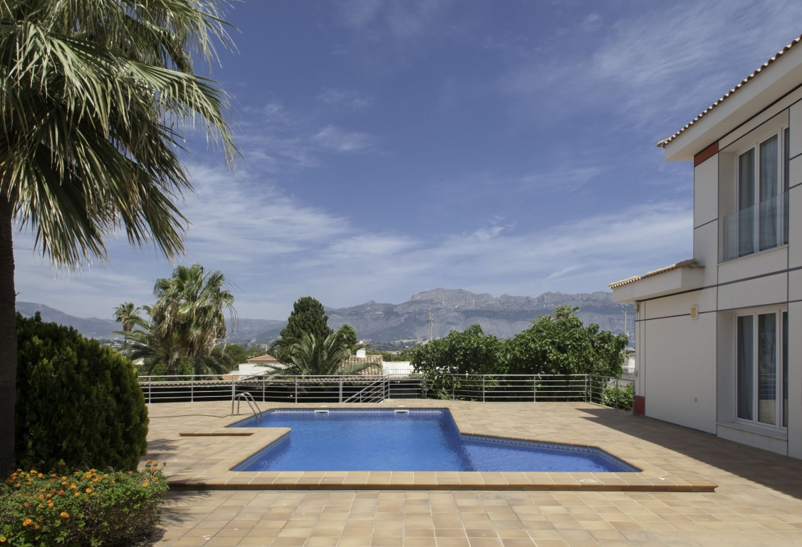 Se vende Villa - Chalet de 6 dormitorios en Costa Blanca, Alicante, España