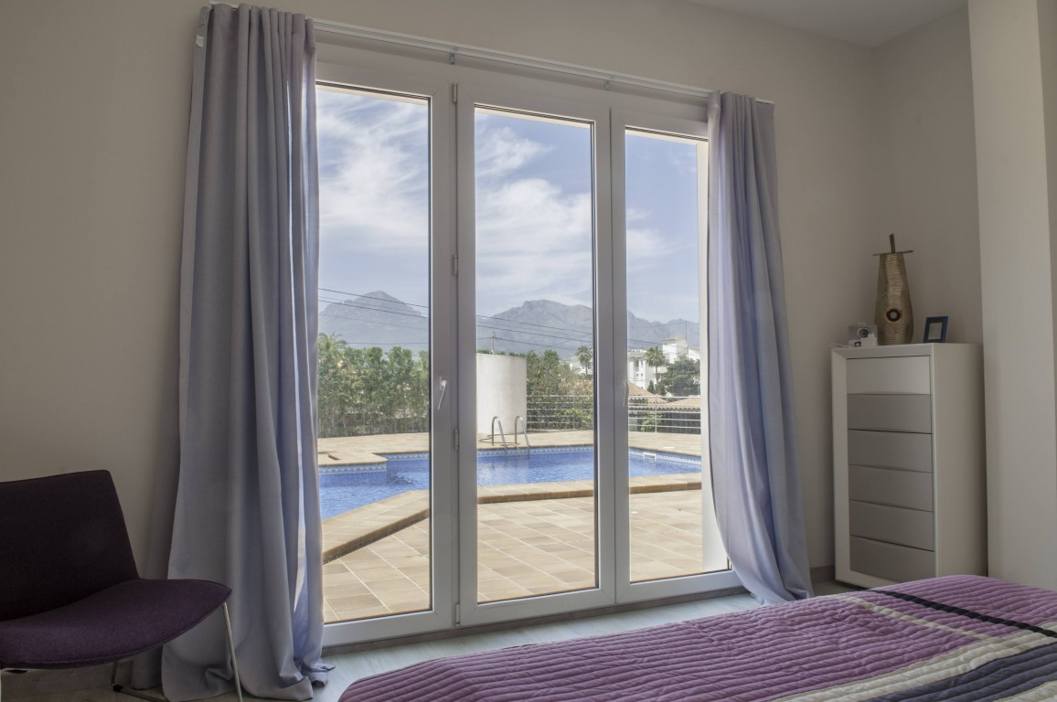 Se vende Villa - Chalet de 6 dormitorios en Costa Blanca, Alicante, España