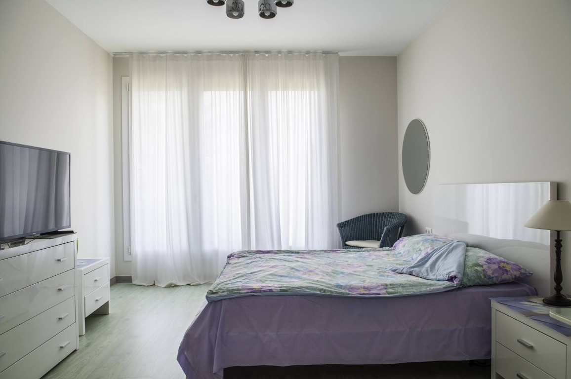 Se vende Villa - Chalet de 6 dormitorios en Costa Blanca, Alicante, España