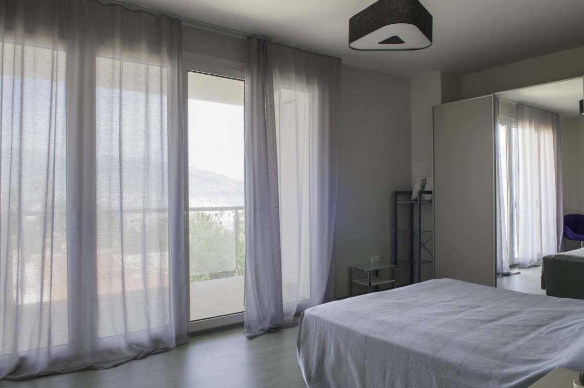 Se vende Villa - Chalet de 6 dormitorios en Costa Blanca, Alicante, España