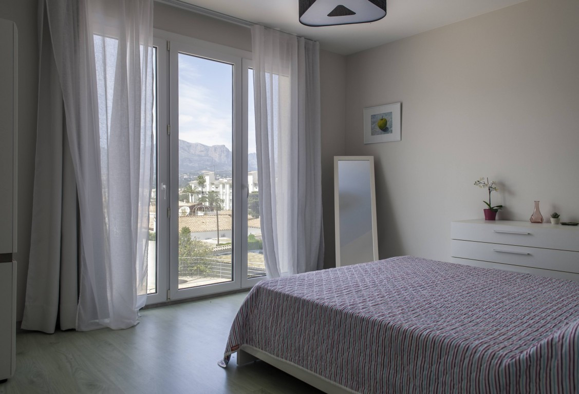 Se vende Villa - Chalet de 6 dormitorios en Costa Blanca, Alicante, España