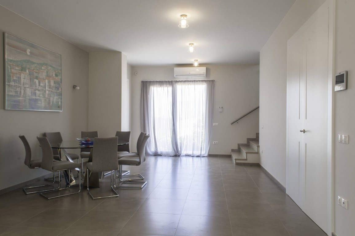 Se vende Villa - Chalet de 6 dormitorios en Costa Blanca, Alicante, España