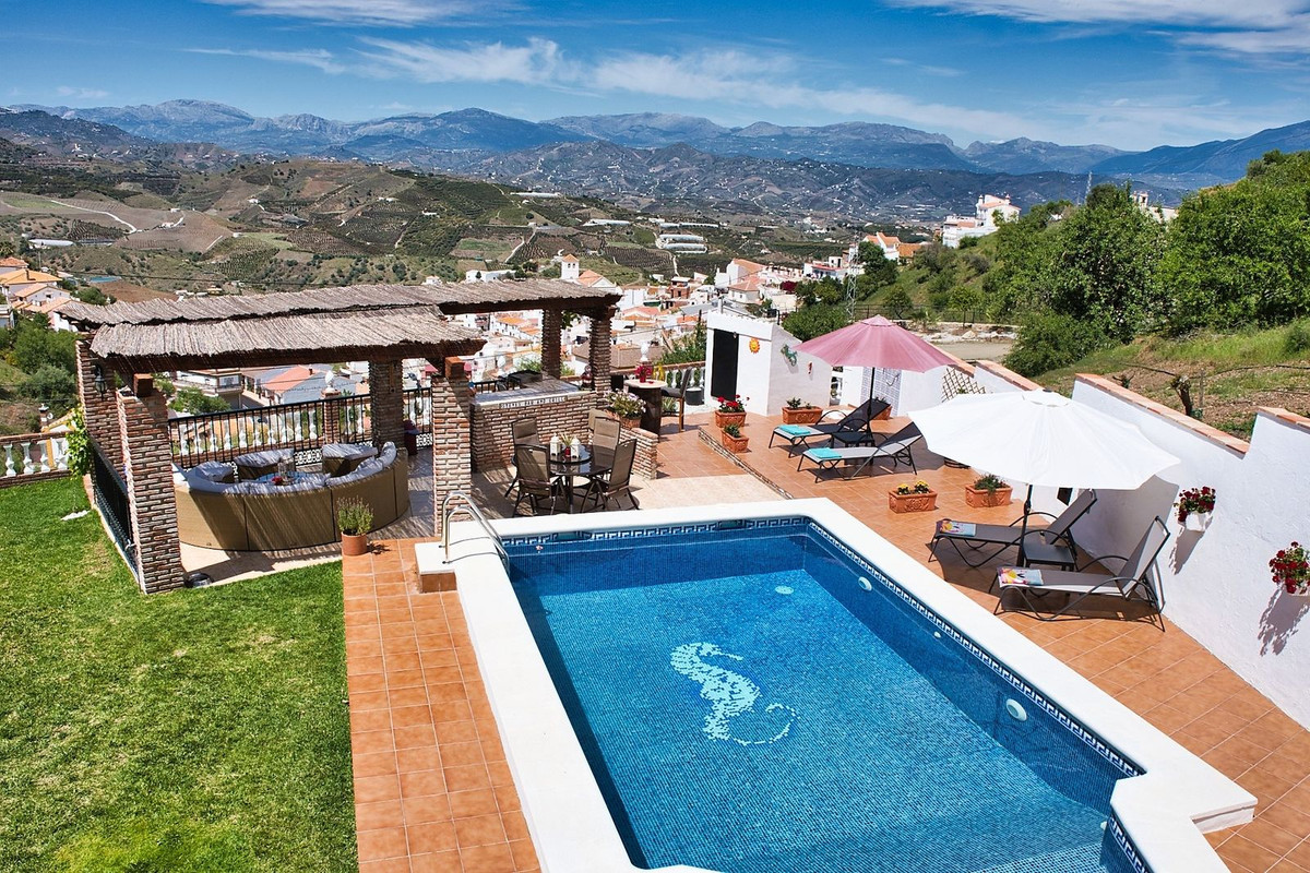 Se vende Cama y Desayuno de 5 dormitorios en Costa Del Sol East, Málaga, España