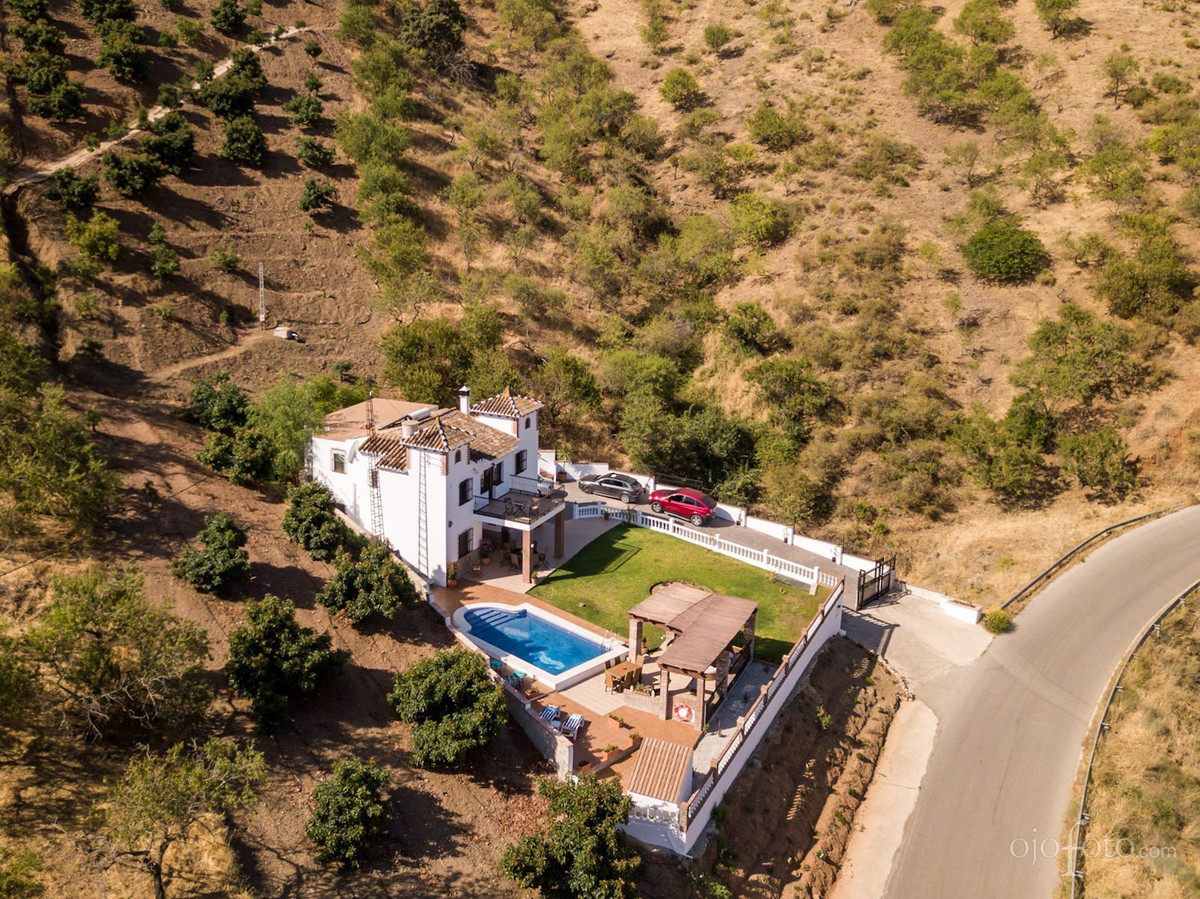 Se vende Cama y Desayuno de 5 dormitorios en Costa Del Sol East, Málaga, España
