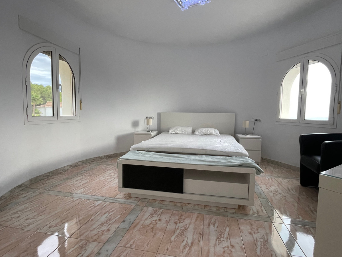4 Bed Townhouse for sale in Calpe Costa Blanca, Alicante, Spain
