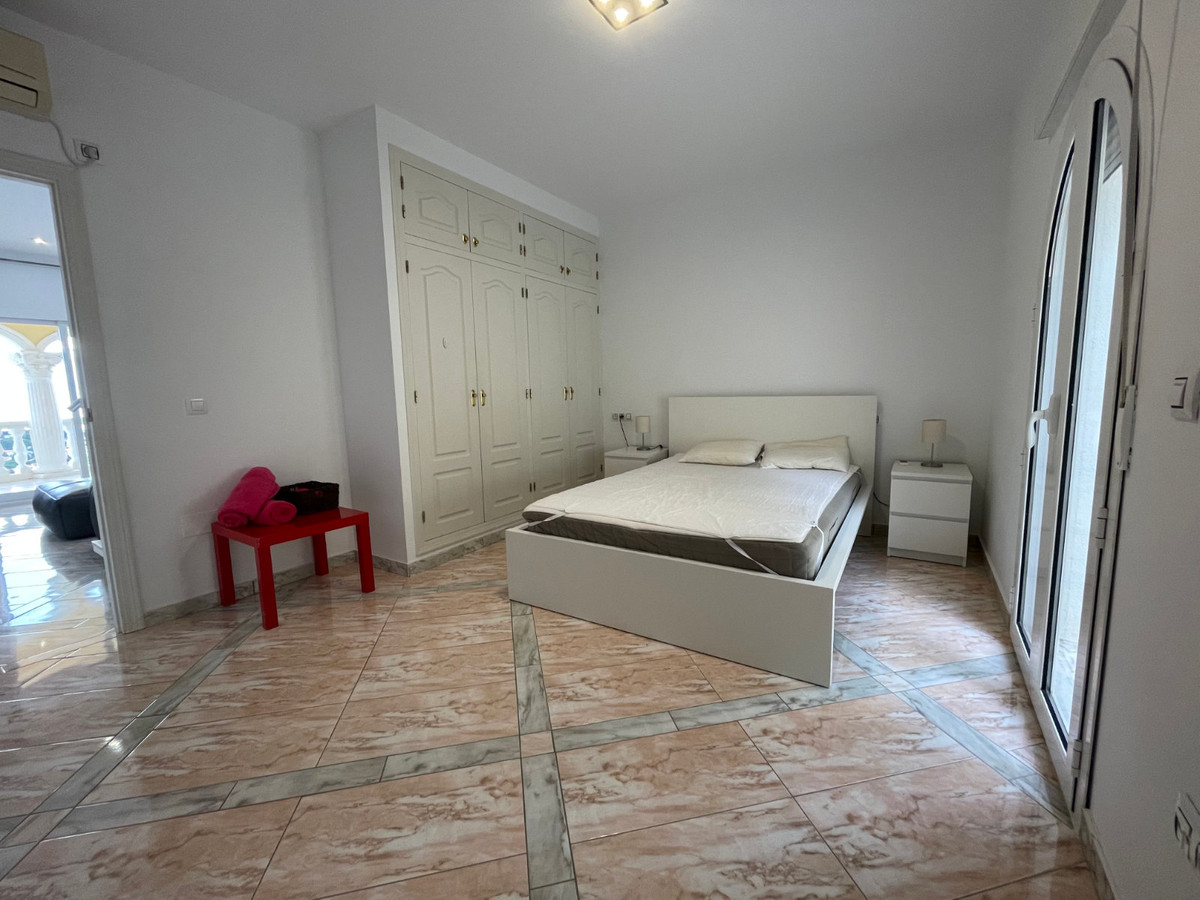 4 Bed Townhouse for sale in Calpe Costa Blanca, Alicante, Spain