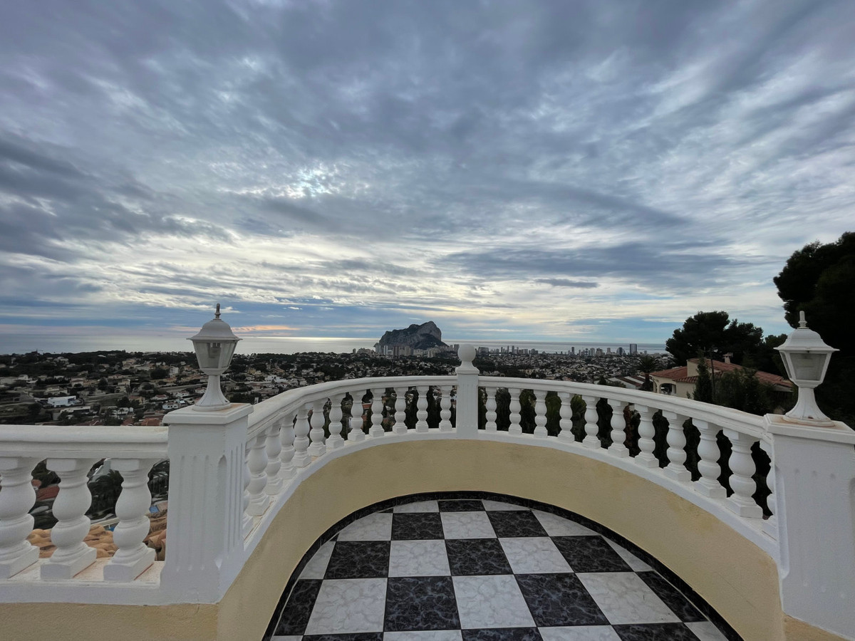 4 Bed Townhouse for sale in Calpe Costa Blanca, Alicante, Spain