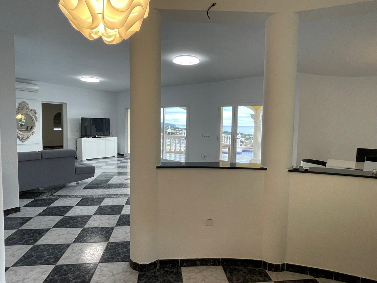 4 Bed Townhouse for sale in Calpe Costa Blanca, Alicante, Spain
