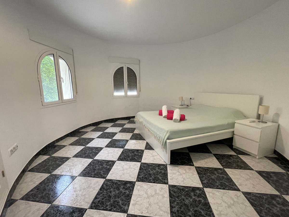 4 Bed Townhouse for sale in Calpe Costa Blanca, Alicante, Spain