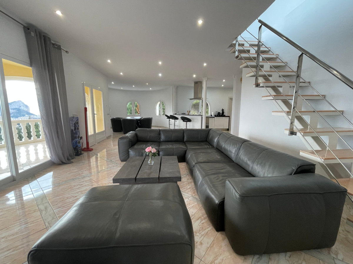 4 Bed Townhouse for sale in Calpe Costa Blanca, Alicante, Spain
