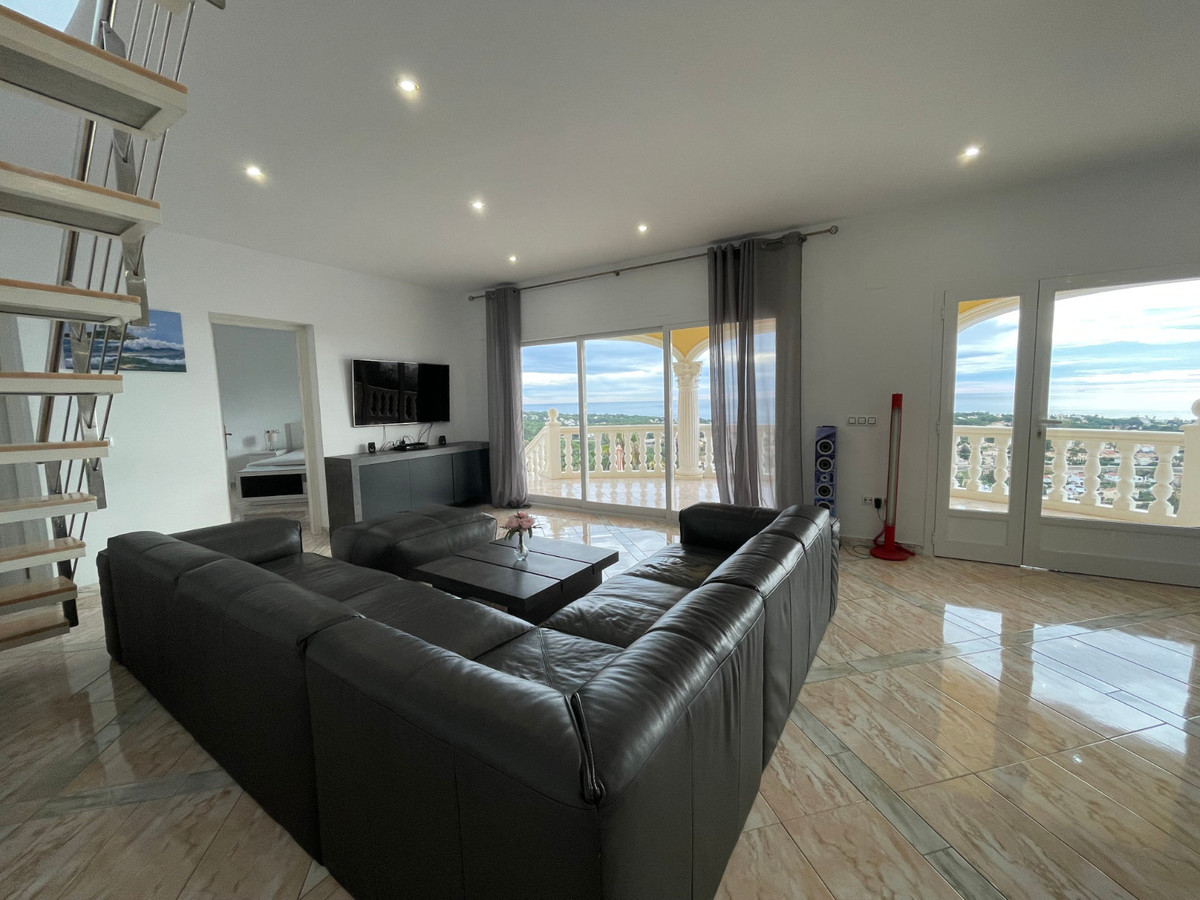 4 Bed Townhouse for sale in Calpe Costa Blanca, Alicante, Spain