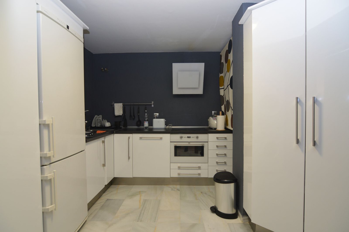 Se vende Apartamento Planta Media de 3 dormitorios en Costa Del Sol, Málaga, España