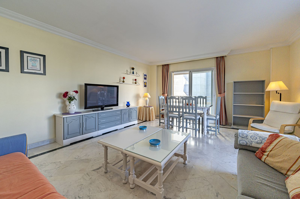 2 Bed Apartment for sale in Puerto Banús Costa Del Sol, Málaga, Spain