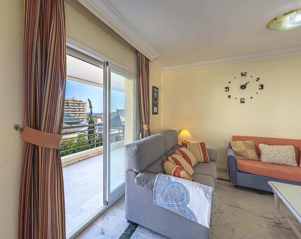 2 Bed Apartment for sale in Puerto Banús Costa Del Sol, Málaga, Spain