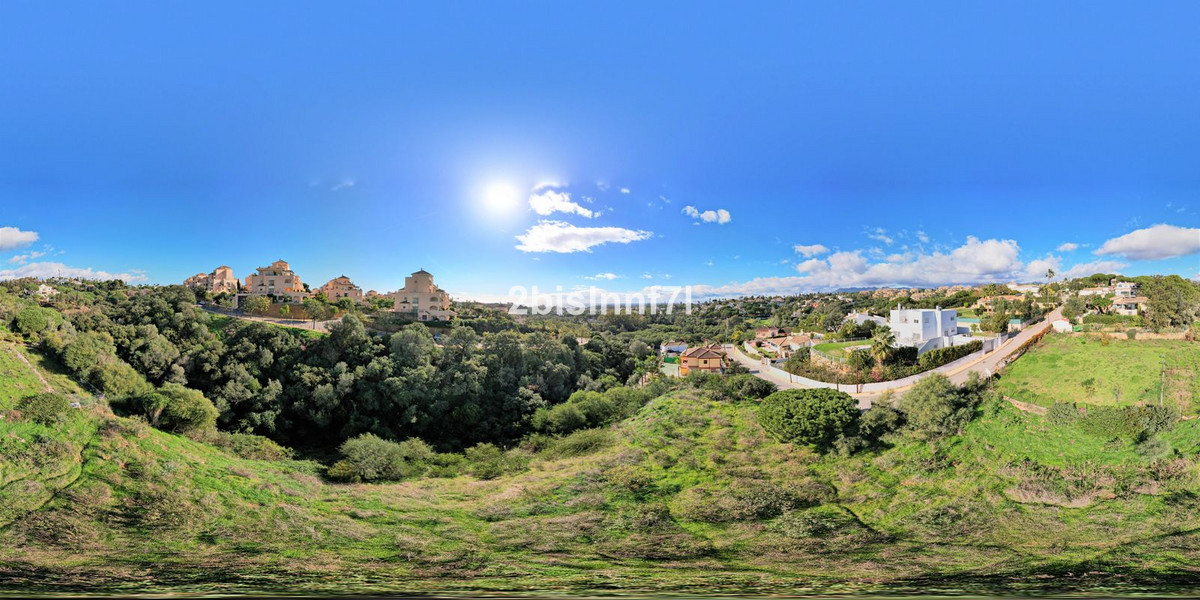 Se vende Terreno Urbano  en Costa Del Sol, Málaga, España